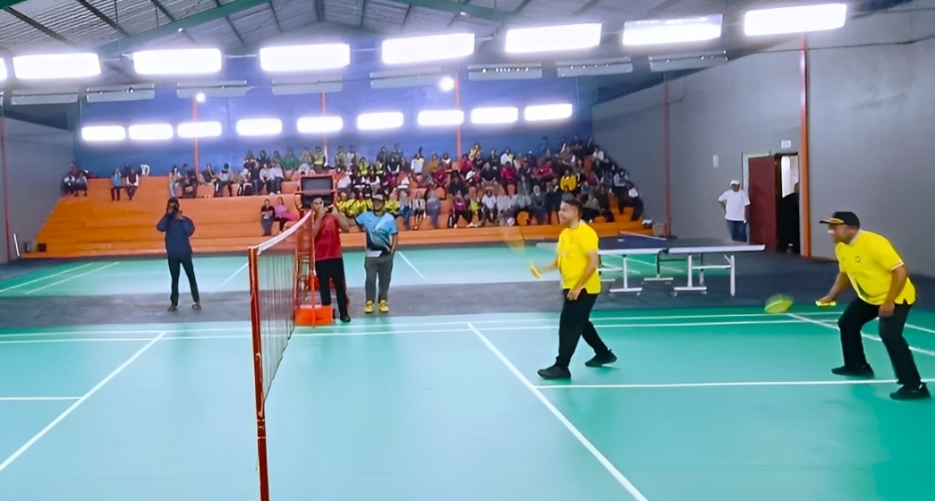Pembukaan Turnamen Bulutangkis Antar-OPD Teluk Bintuni HUT ke-80 RI Bupati Teluk Bintuni membuka turnamen bulutangkis antar-OPD HUT ke-80 RI