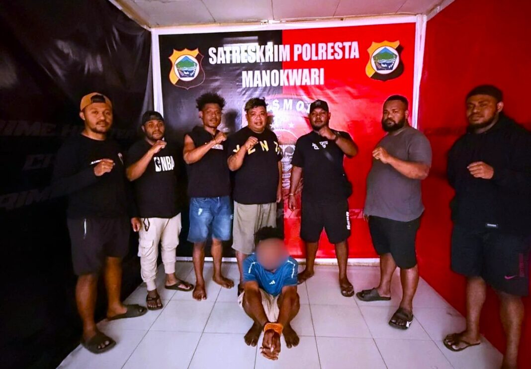 Penangkapan pelaku pencurian dengan pemberatan di Manokwari Tekab Polresta Manokwari amankan pelaku pencurian di Agen BRI Link