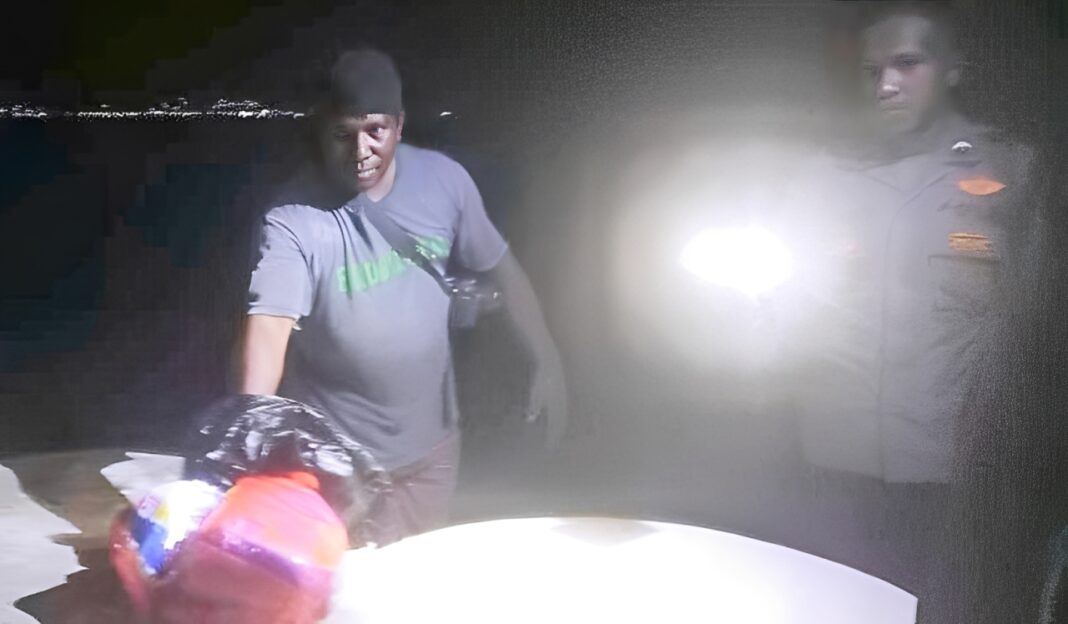 Penemuan jasad bayi di Pantai Air Merah Kaimana Papua Barat