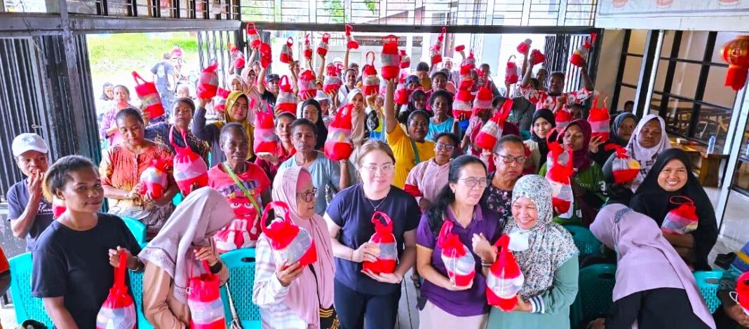 Suasana Festival Rajut Noken Kemerdekaan di Teluk Bintuni 2025