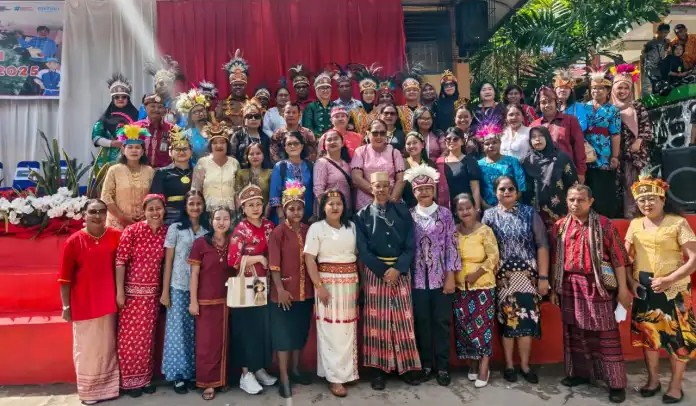 bupati hermus guru adalaj