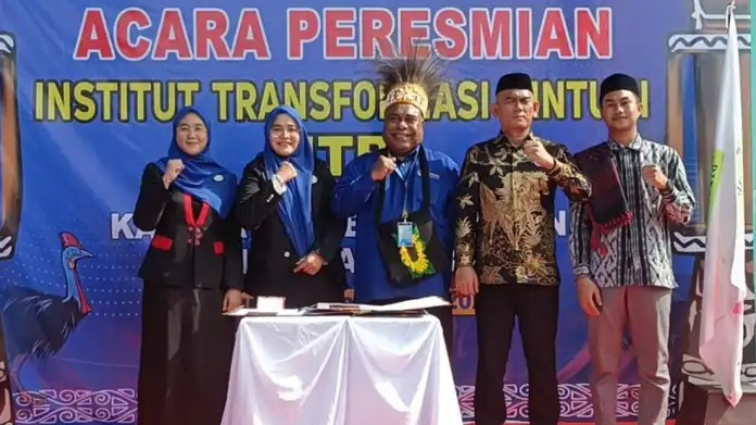resmikan institut transformasi1