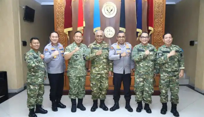 kadiv humas polri wartawan berperan strategis1