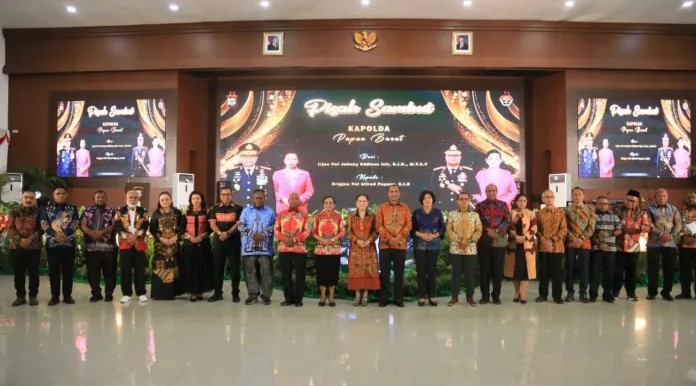 pisah sambut kapolda papua barat1