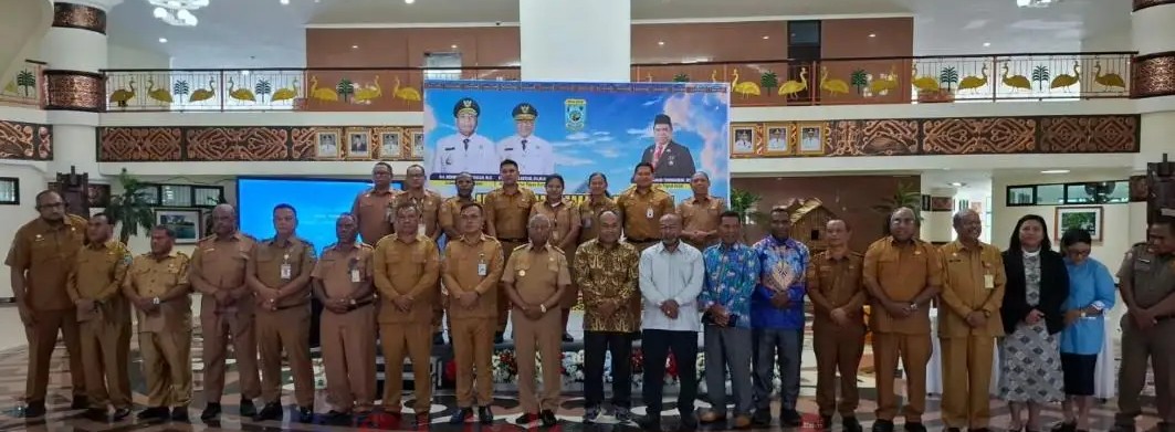 gubernur papua barat semprot1